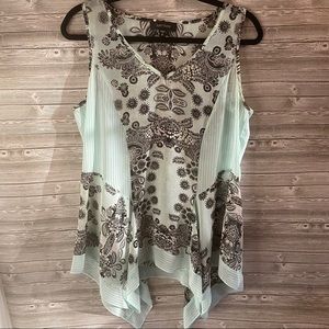 🐝 Karen Kane Tank